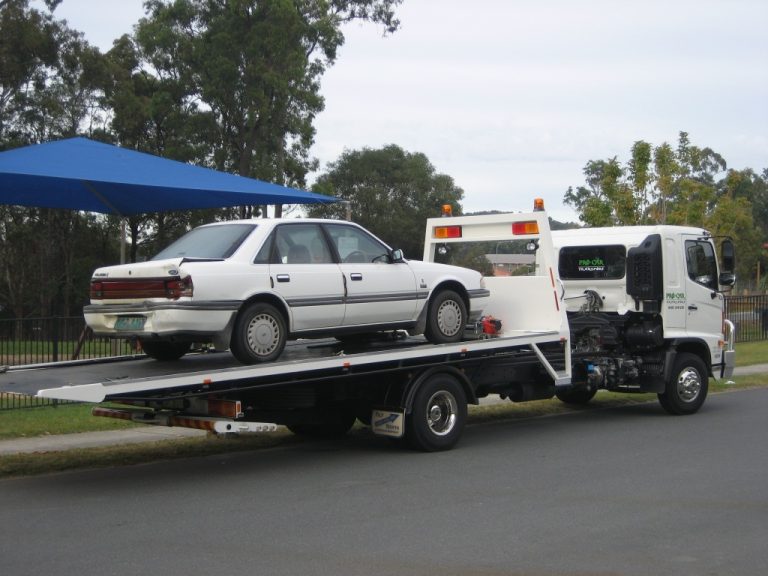 car-accident-ford-telstar-tow-truck
