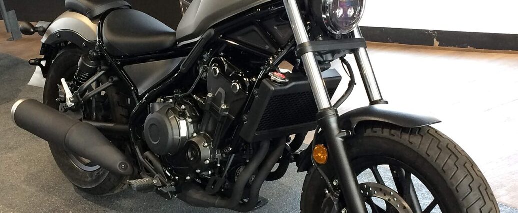 Honda Rebel 300 specifications