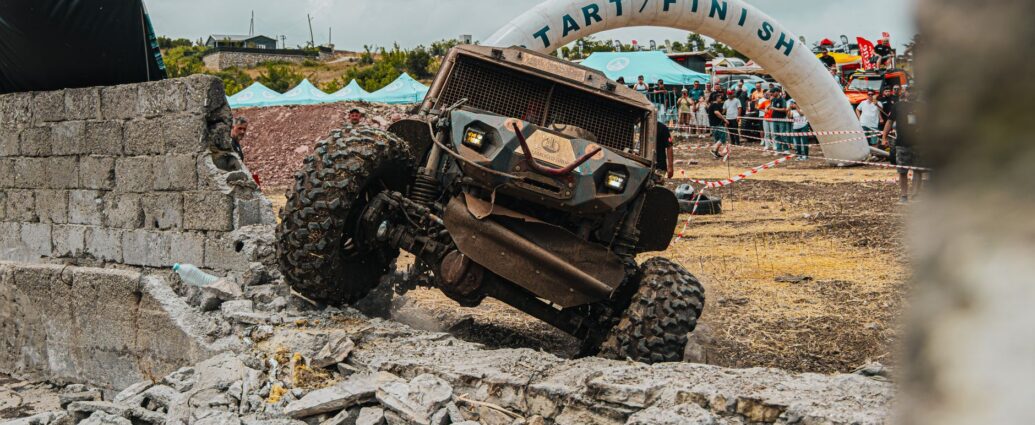 JSW Motors Combat SUV