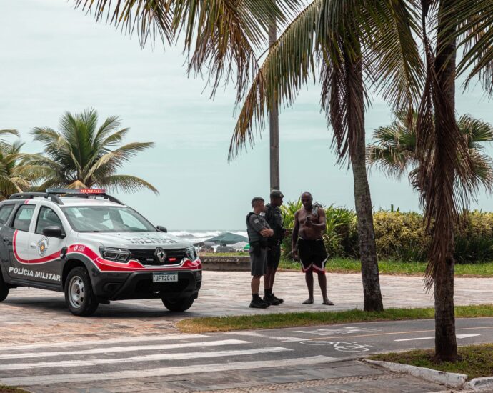 Renault Duster Hybrid